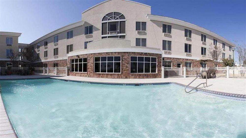 Holiday Inn Express Hotel & Suites Eagle Pass By Ihg Buitenkant foto